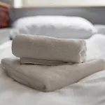 Comfort By Bookinghost Apartment
