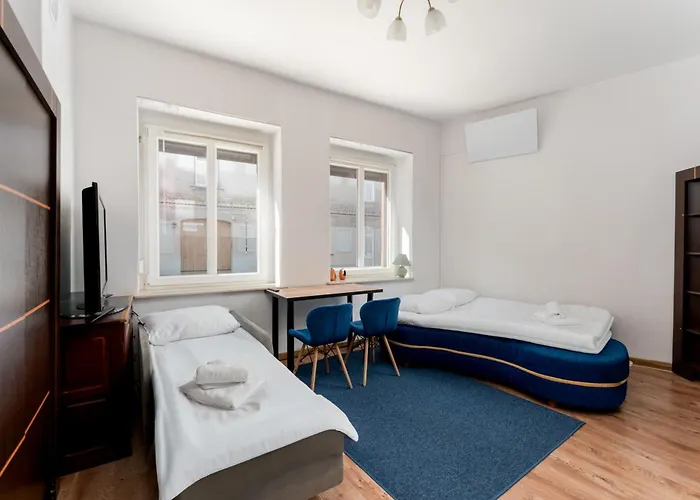 Comfort By Bookinghost *