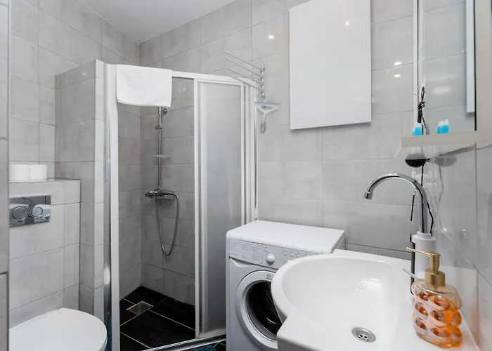 Comfort By Bookinghost شقة